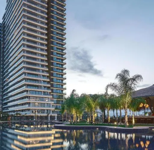 Grand Sapphire Casino, High Floor, Sea View Lythrodhondas