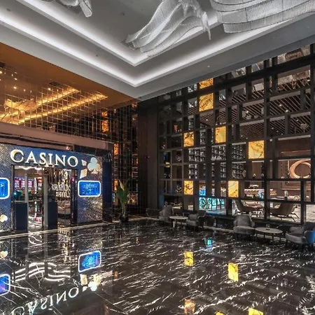 Apartment Grand Sapphire Casino, High Floor, Sea View