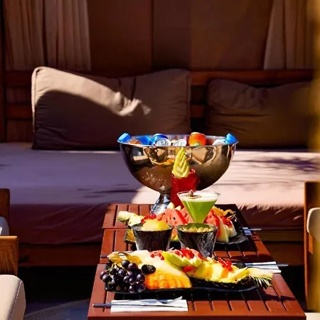 Grand Sapphire Casino, High Floor, Sea View *