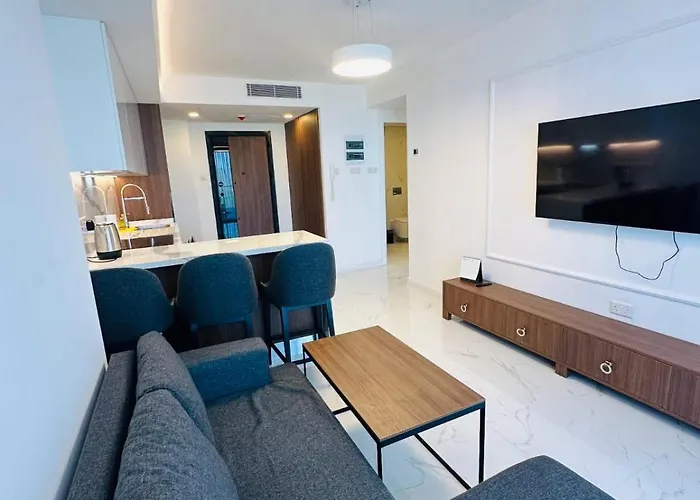 Apartment Grand Sapphire Casino, High Floor, Sea View Lythrodhondas