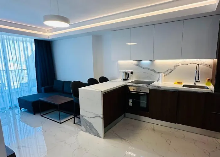 Grand Sapphire Casino, High Floor, Sea View Apartment Lythrodhondas