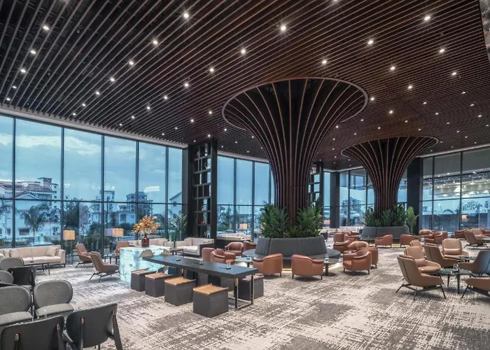 Grand Sapphire Casino, High Floor, Sea View Lythrodhondas